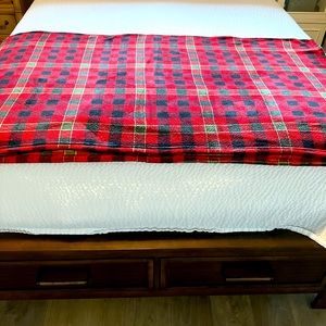 NWOT Ralph Lauren Christmas Throw